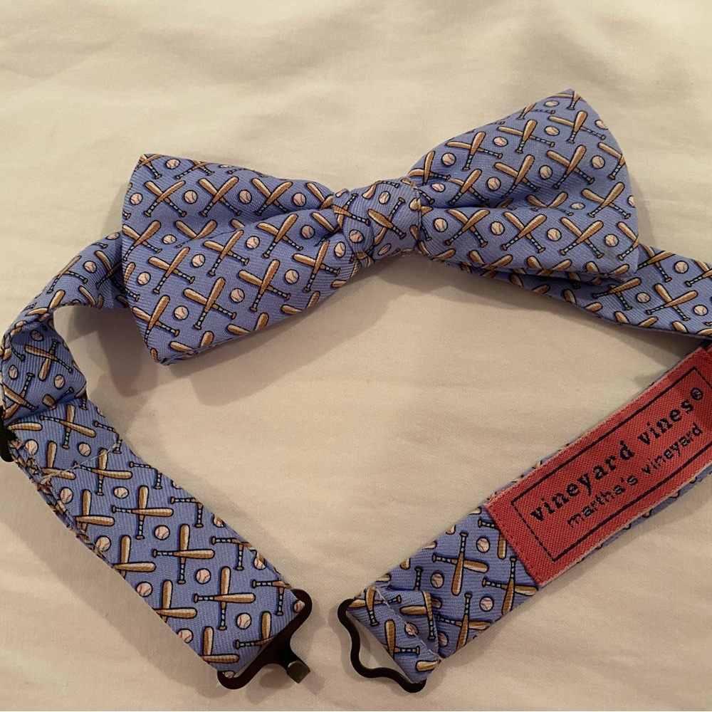 Boys Vineyard Vines Baseball Bow tie